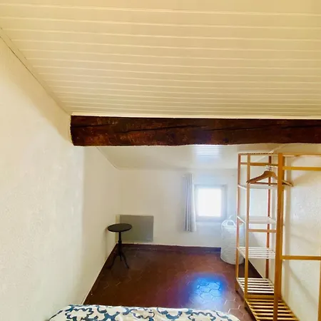 Holiday home Casa Madrina - Renovated House, 3 Bedrooms, 6 People Roquefort-des-Corbieres