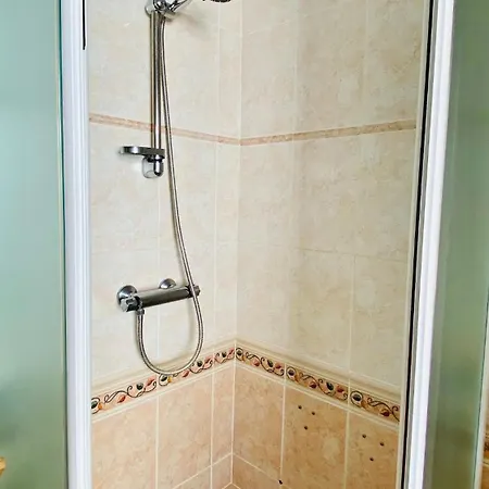 Holiday home Casa Madrina - Renovated House, 3 Bedrooms, 6 People